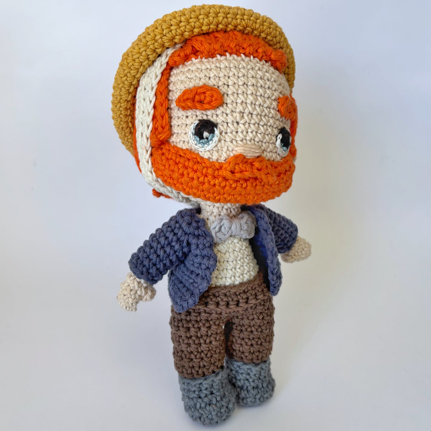 Muñequito amigurumi Van Gogh