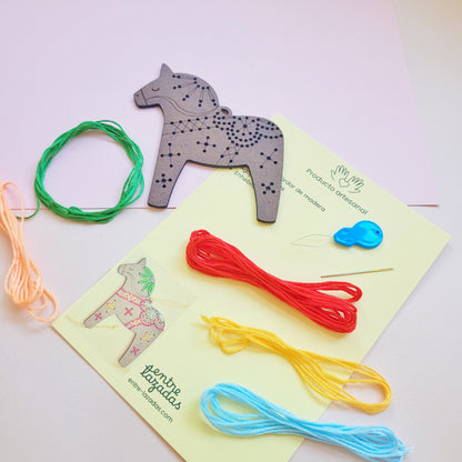 Kit de bordado galletitas de jengibre - figurita única