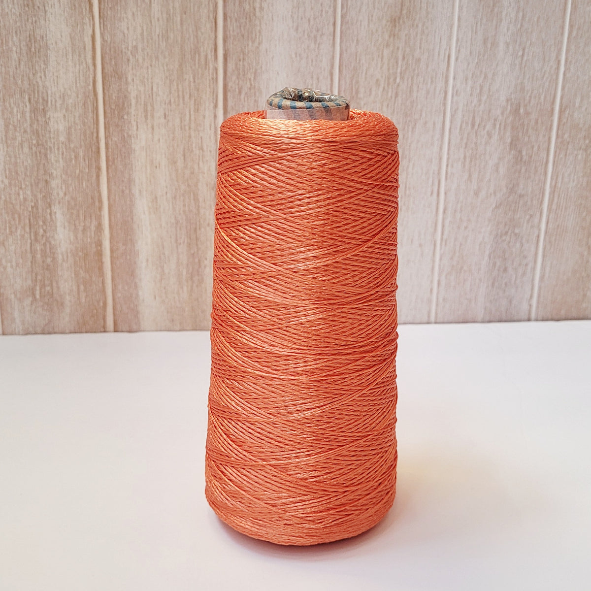 Hilado seda vegetal teñido a mano - cono 250 g