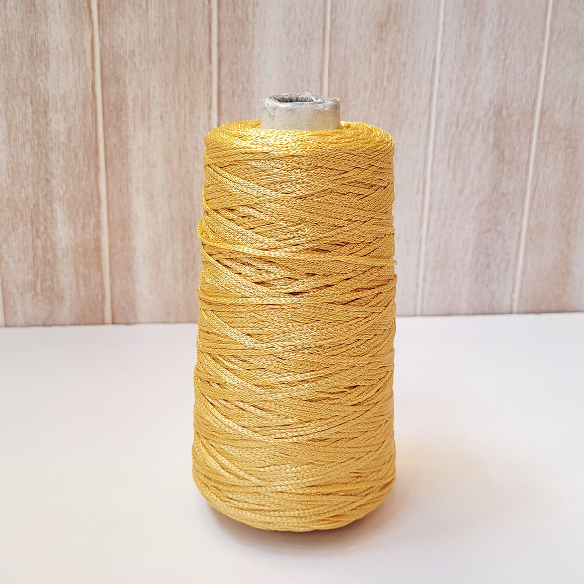 Hilado seda vegetal teñido a mano - cono 250 g