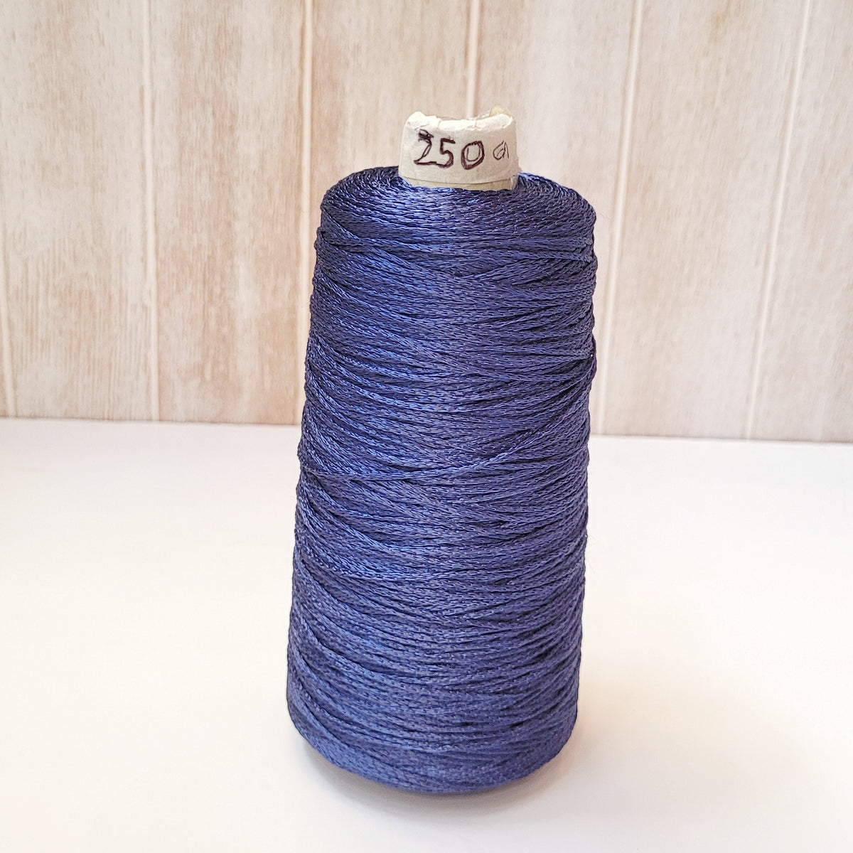 Hilado seda vegetal teñido a mano - cono 250 g