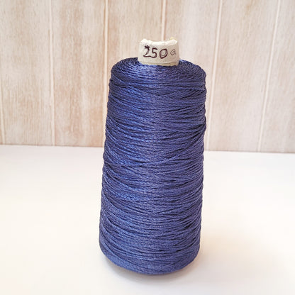 Hilado seda vegetal teñido a mano - cono 250 g