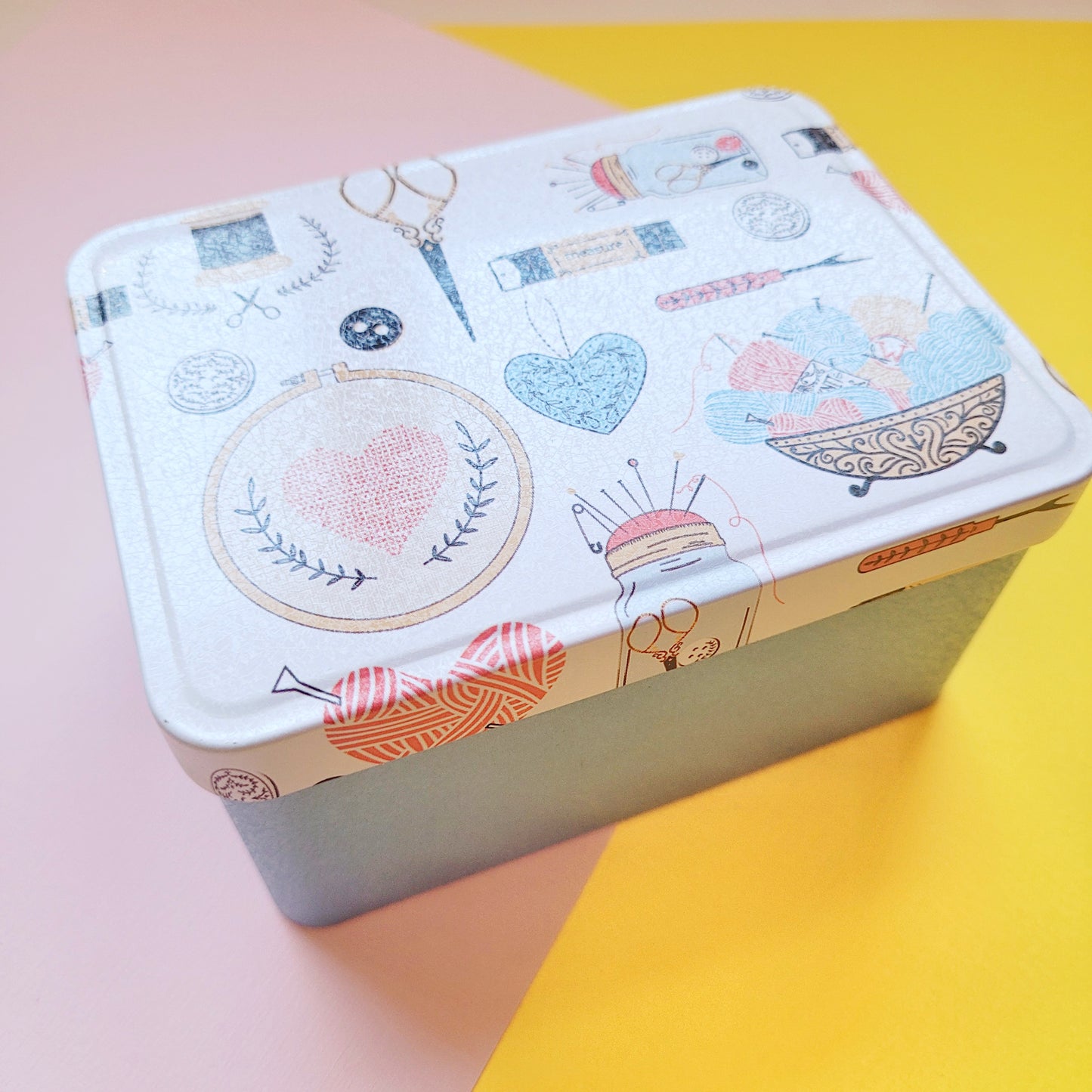 Cajita metálica organizadora Costura