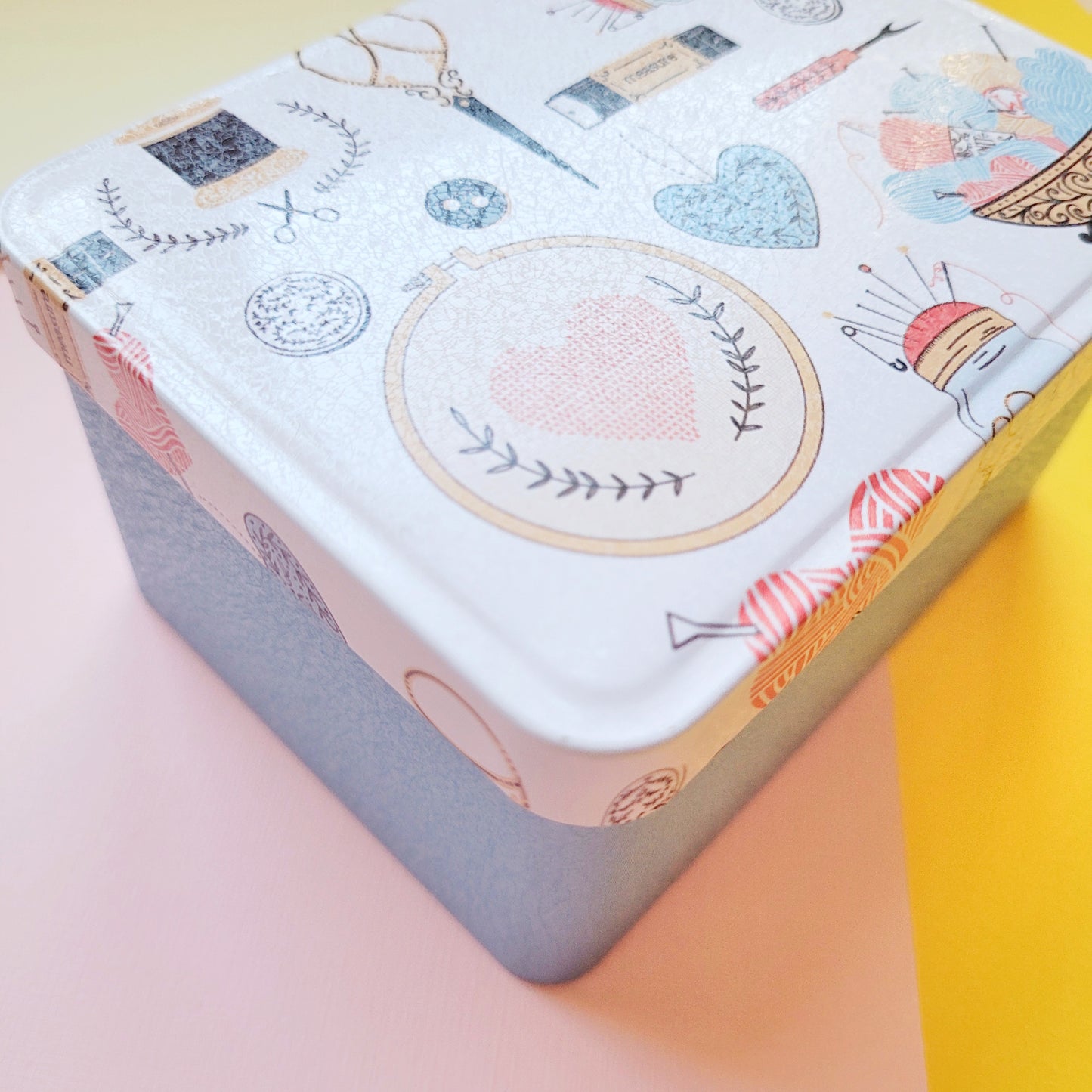 Cajita metálica organizadora Costura