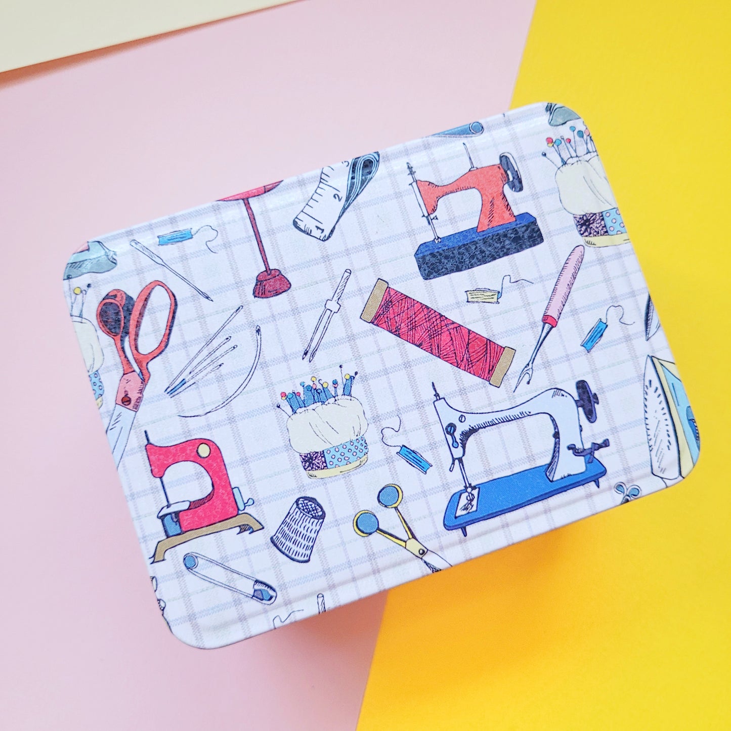 Cajita metálica organizadora Costura