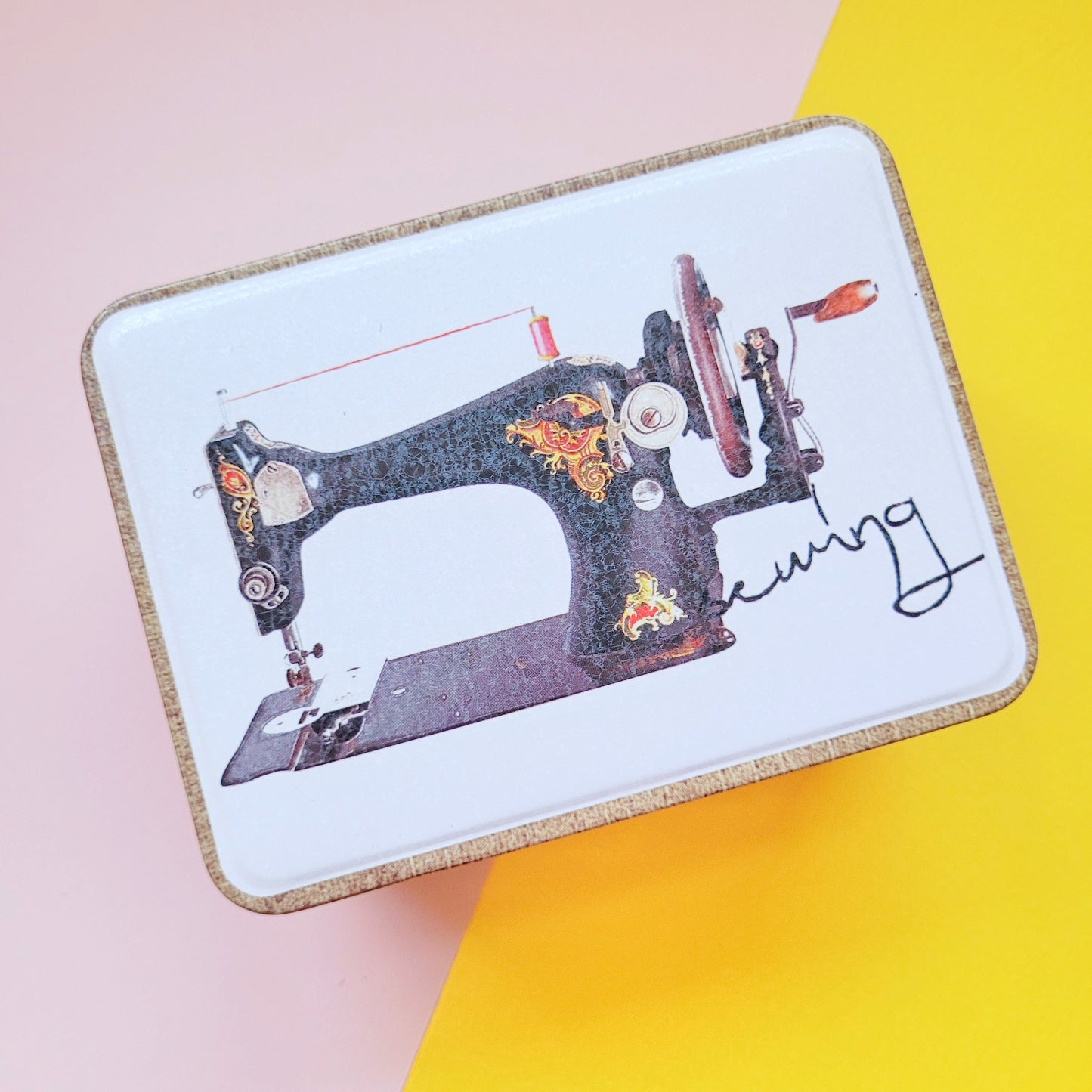 Cajita metálica organizadora Costura