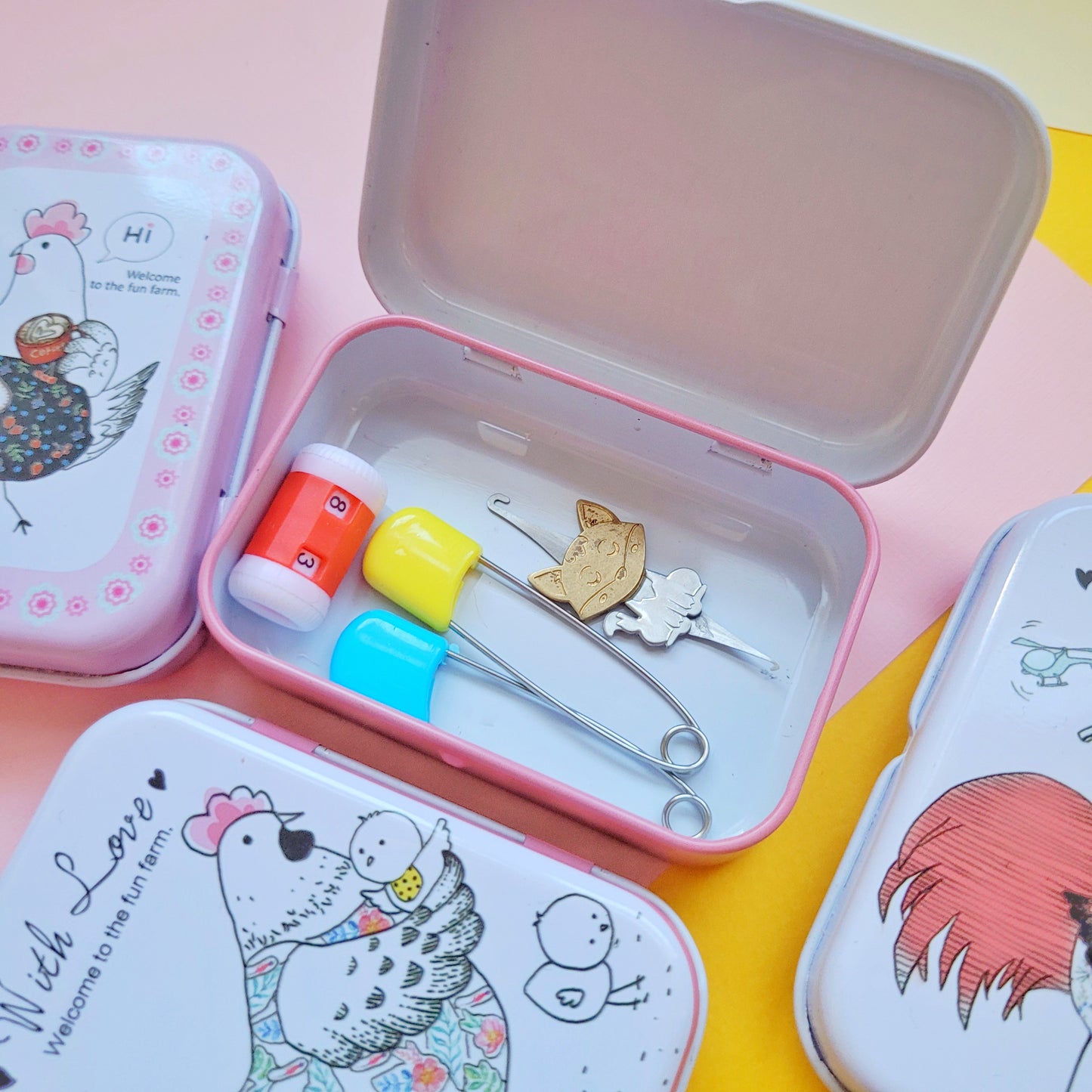 Cajita metálica organizadora Gallinita feliz